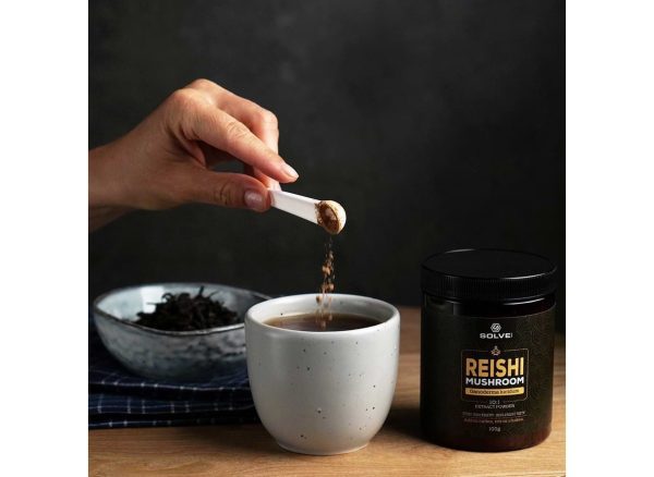 Reishi (Ganoderma lucidum) 10:1 Mushroom Powder 30g SOLVE LABS Ekstrakt Reishi 30 g Solve Labs: ujęcie etykiety opakowania z dawkowaniem