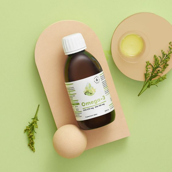Omega-3 liquid 200 ml – a 5 ml serving provides 700 mg EPA and 370 mg DHA