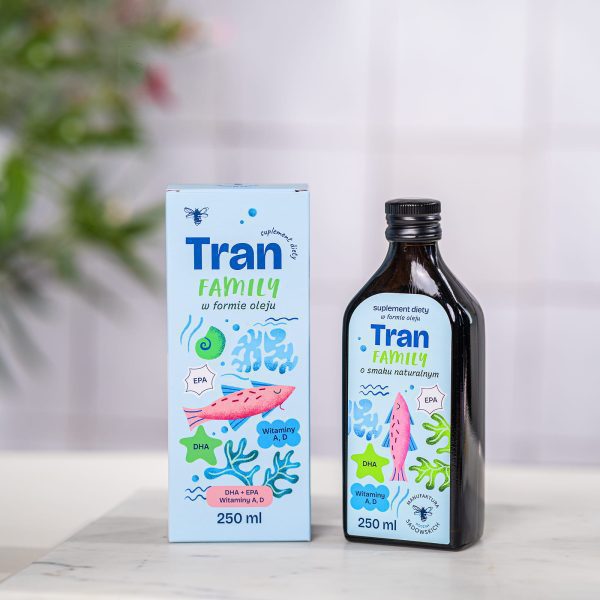 Tran Family: produkt konopny ubucha.pl Tran Family omega-3: ujęcie etykiety z witaminami A, D, E