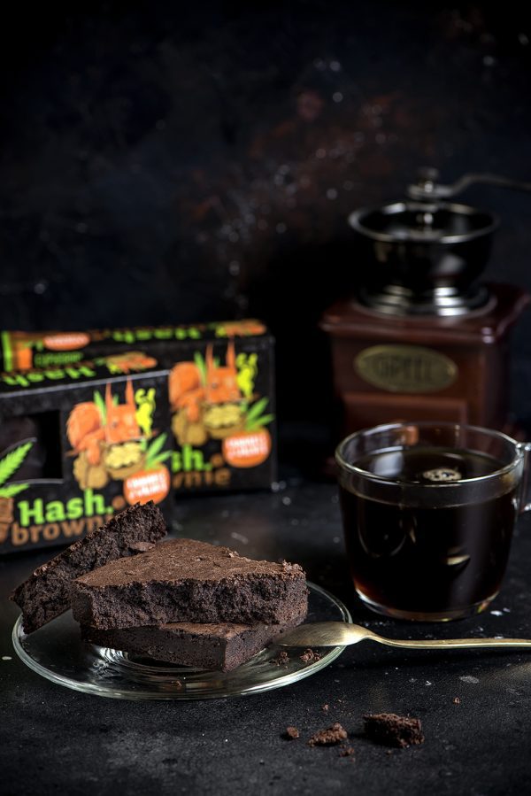 Euforia Hash Brownie Konopne & Orzechowe z mąką Cannabis Sativa L. - Żywność