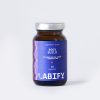 LABIFY Body D3+ - zdjęcie 3 LABIFY Body D3+ - butelka 60 kapsułek na jasnoszarym tle, ujęcie z dystansu