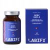 LABIFY Body D3+ - zdjęcie 5 LABIFY Body D3+ - butelka 60 kapsułek obok kartonowego pudełka, białe tło
