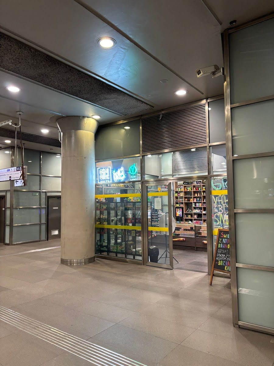 Storefront from the corridor side of the metro station
