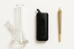 Bong vs waporyzator vs joint: co najmniej szkodzi (tabela)
